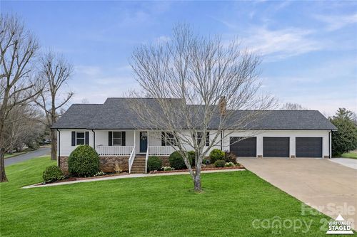 103 Starmount Dr, Kings Mountain, NC, 28086-8500 | Card Image