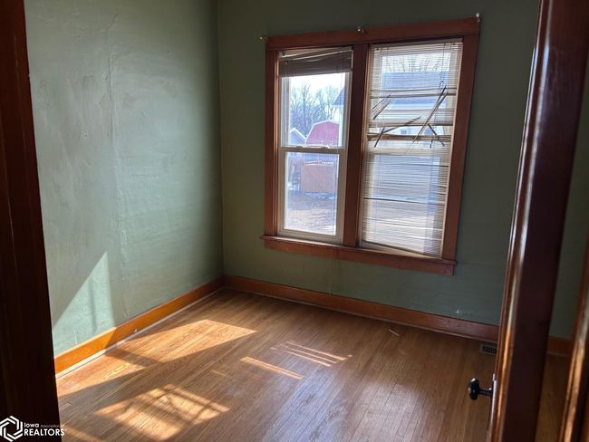 400 S Commercial Ave, House other with 2 bedrooms, 1 bathrooms and null parking in Eagle Grove IA | Image 7