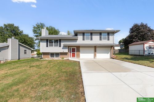 15107 Versaille St, Bellevue, NE, 68123-3675 | Card Image