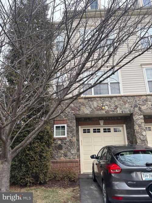 11123 Wortham Crest Cir, MANASSAS, VA, 20109-5689 | Card Image