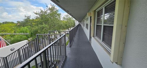 apt-417h-251 Sw 132nd Way, Pembroke Pines, FL, 33027-1607 | Card Image