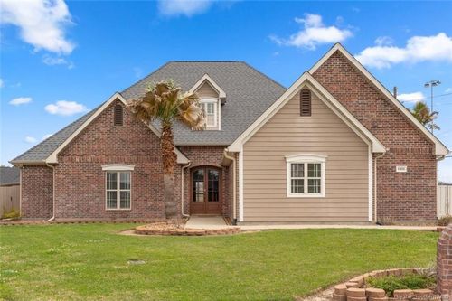 2402 Fox Hollow St, Lake Charles, LA, 70605-4039 | Card Image