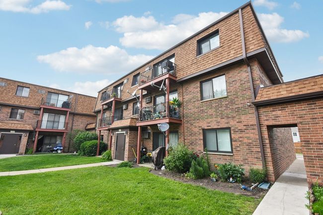 APT-1B - 493 Mchenry Rd, Condo with 1 bedrooms, 1 bathrooms and 2 parking in Wheeling IL | Image 23