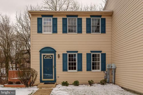 2 Lauren Lane, EPHRATA, PA, 17522 | Card Image