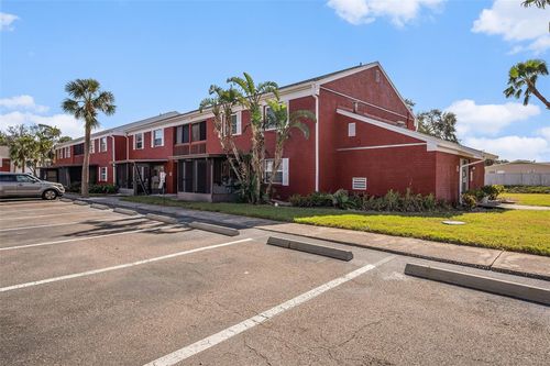 1084b-1084 82nd Terrace N, St Petersburg, FL, 33702 | Card Image