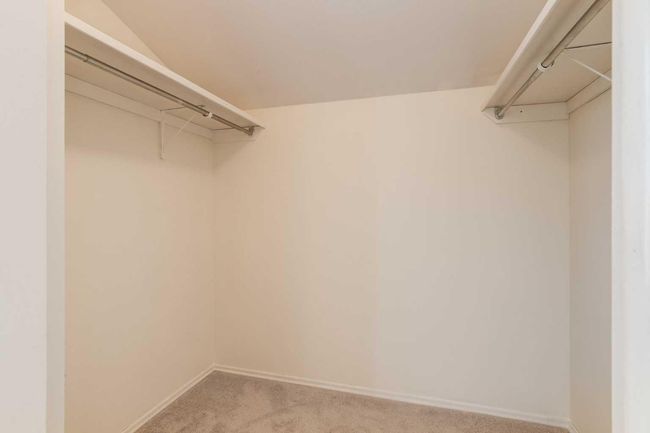 2007 40 St Se, Home with 3 bedrooms, 1 bathrooms and 2 parking in Calgary AB | Image 13