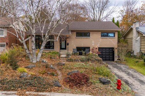 7 Glenmorris Dr, Dundas, ON, L9H1S5 | Card Image