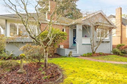 225 Stewart Ave, Nanaimo, BC, V9S4C2 | Card Image