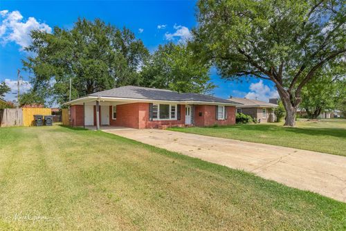 2202 Belle Grove Dr, Bossier City, LA, 71111-3442 | Card Image
