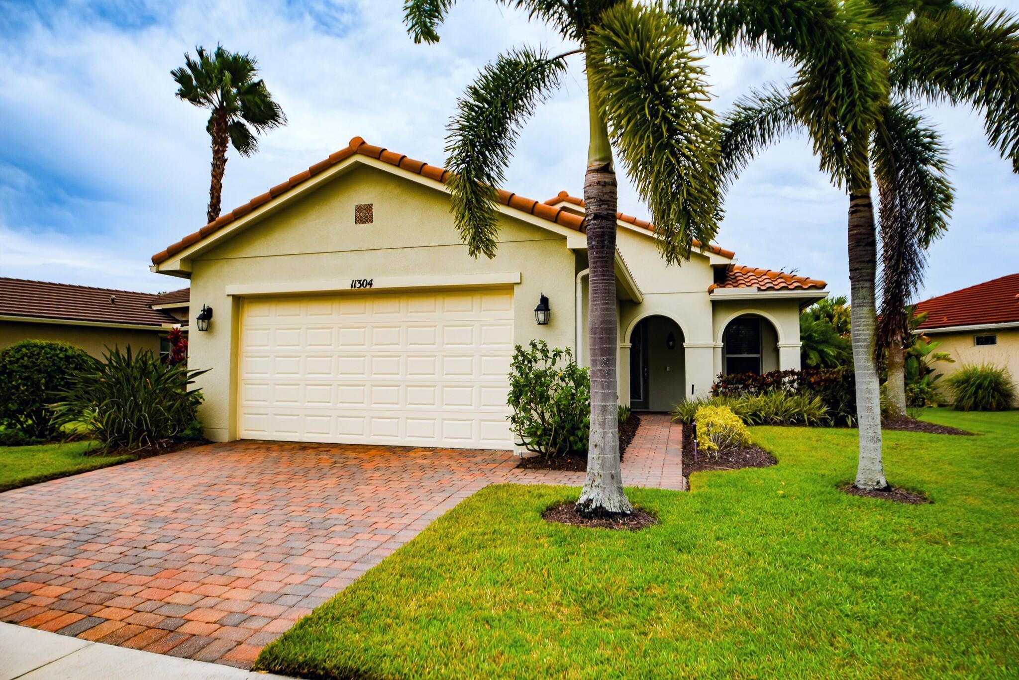 Mountain Ash Cir, Port Saint Lucie, FL 34987