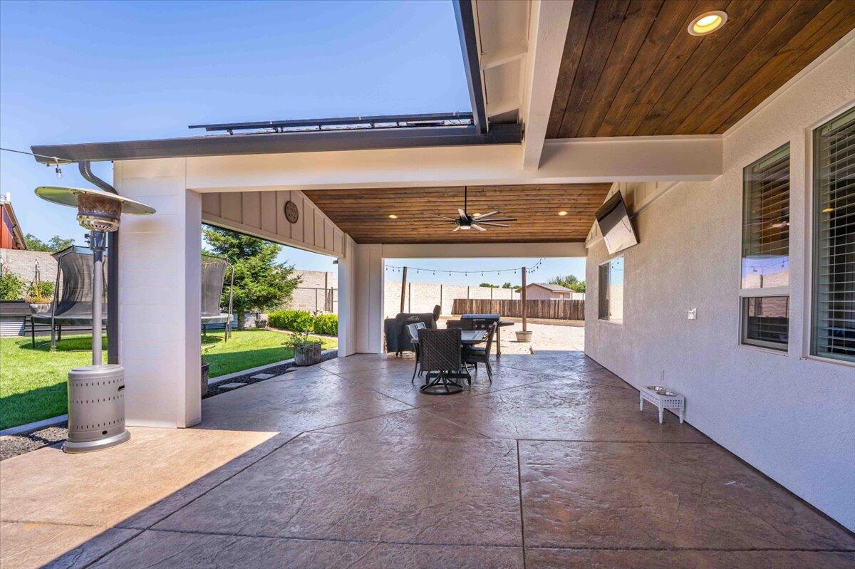 Knight Ln, Anderson, CA 96007