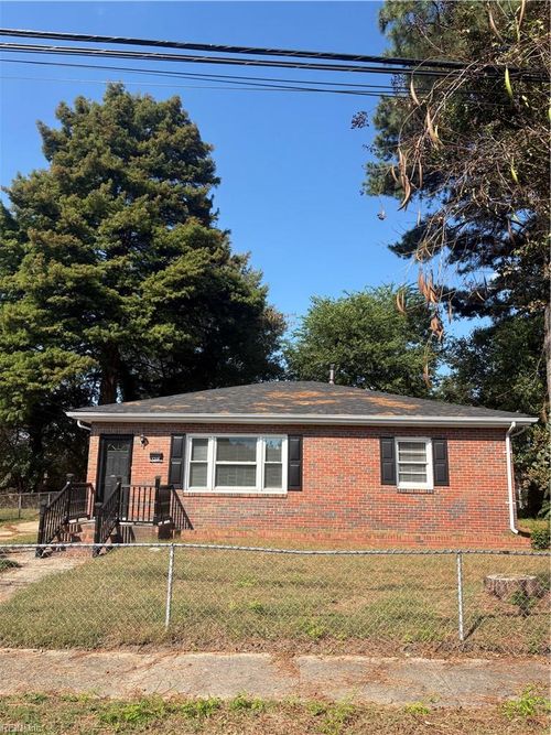 3208 Killian Ave, Portsmouth, VA, 23704-6023 | Card Image