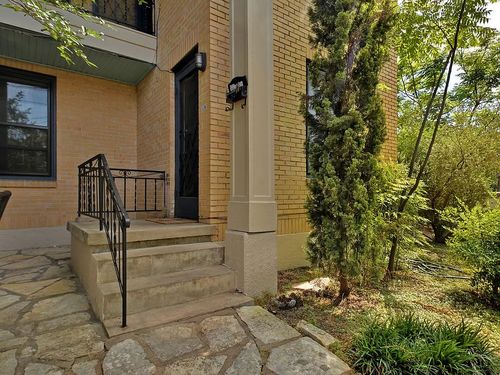 apt-2-209 Academy Dr, Austin, TX, 78704-1810 | Card Image