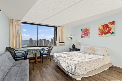 apt-3405-444 Niu St, Honolulu, HI, 96815-1840 | Card Image