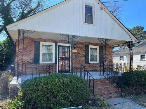 1041 W 37th St, Norfolk, VA, 23508-2611 | Card Image