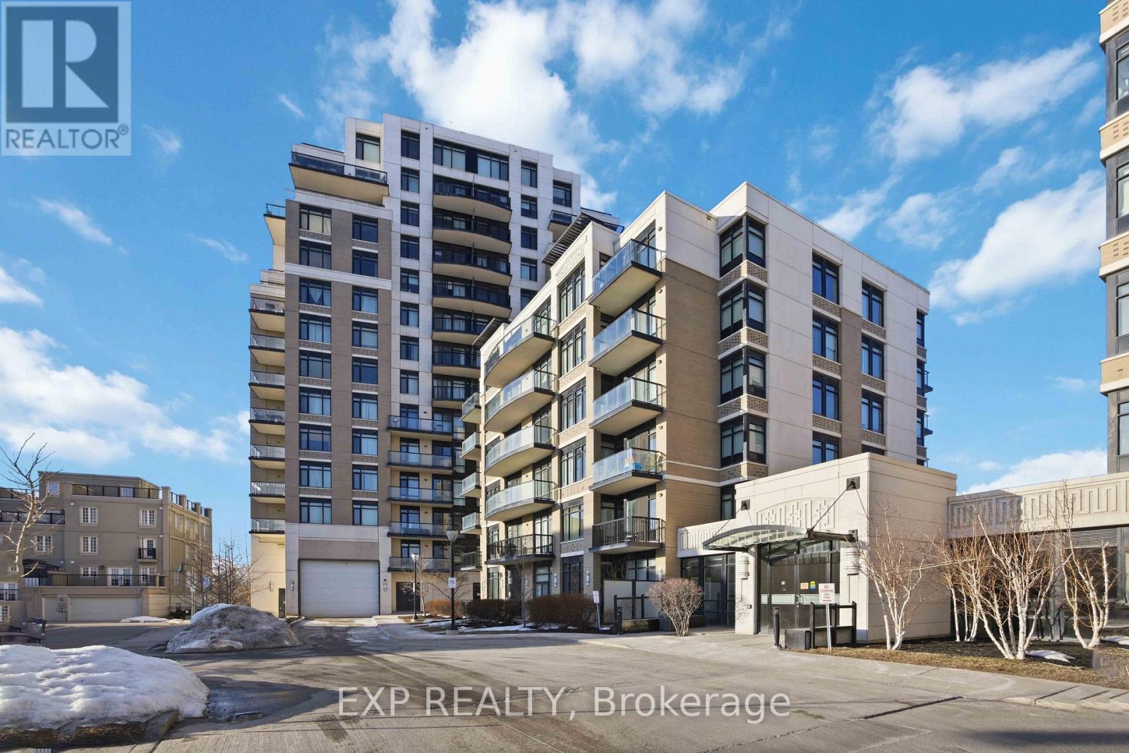 Residential in Markham (Unionville) 2
