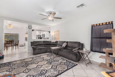 18530 W Legend Drive, House other with 3 bedrooms, 3 bathrooms and null parking in Surprise AZ | Image 3