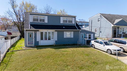 42 Kendall Dr, Parlin, NJ, 08859-1182 | Card Image