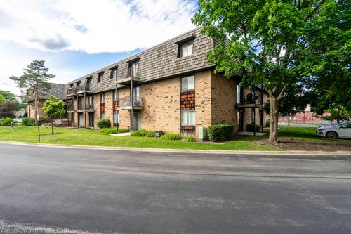 1120-11 Oak Creek Dr, Buffalo Grove, IL, 60089-3731 | Card Image