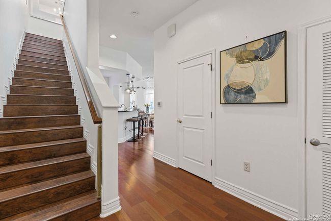APT-109 - 215 Center, Condo with 2 bedrooms, 3 bathrooms and null parking in San Antonio TX | Image 16