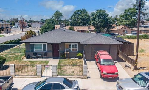 220 E 9th St, Bakersfield, CA, 93307-1009 | Card Image