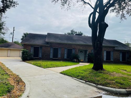 7815 Small Leaf Cir, Houston, TX, 77063-6127 | Card Image