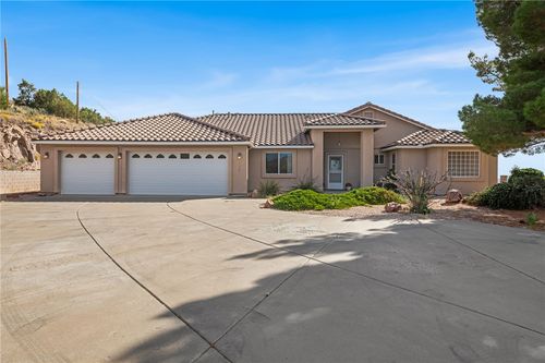 4700 E Skyline Cir, Kingman, AZ, 86401-8639 | Card Image