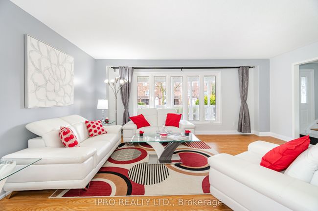 3050 Lenester Dr, House other with 6 bedrooms, 3 bathrooms and 3 parking in Mississauga ON | Image 8
