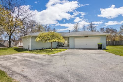 12323 3rd St, Kewadin, MI, 49648-9417 | Card Image