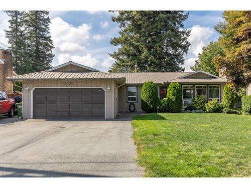 2327 Bevan Cres, Abbotsford, BC, V2T3Z4 | Card Image