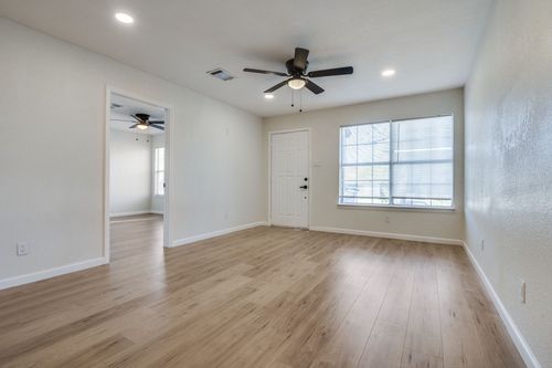 2012 Tennessee Ave, Dallas, TX, 75224-1127 | Card Image