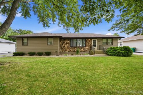 3268 D Hutchison Ave, Joliet, IL, 60431-1618 | Card Image