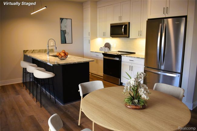 Modern and Chic Kitchen | Image 5