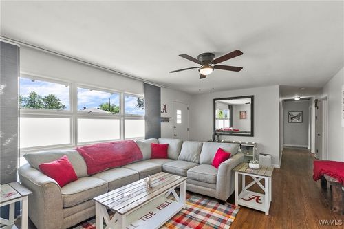 9 Rhonda Dr, Tuscaloosa, AL, 35401-5936 | Card Image