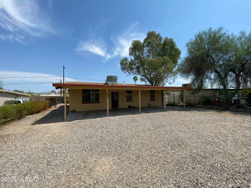 4633 E 26th St, Tucson, AZ, 85711-5724 | Card Image