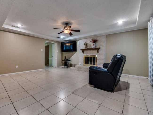 713 Bordner Dr, House other with 3 bedrooms, 2 bathrooms and null parking in Lancaster TX | Image 5