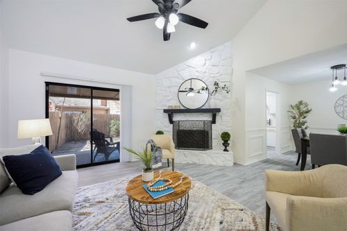 1605 Brentwood Dr, Irving, TX, 75061-2903 | Card Image