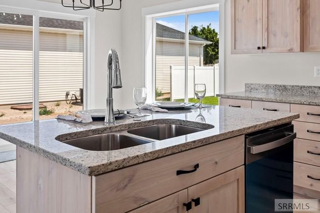 912 Alpine Ave, House other with 3 bedrooms, 3 bathrooms and 2 parking in Chubbuck ID | Image 7