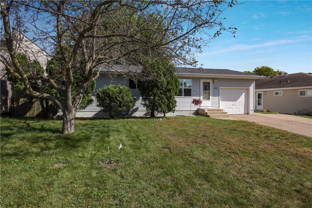 Pomona Dr, Eau Claire, WI 54701