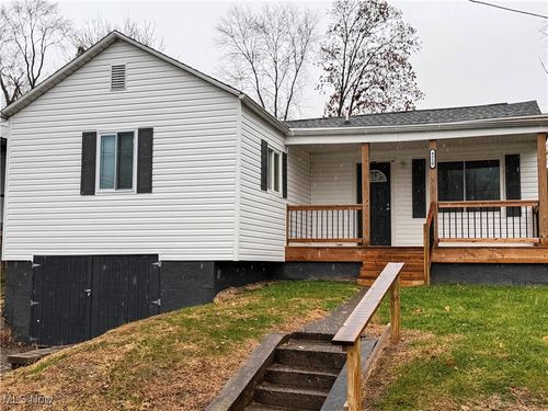 4319 12th Ave, Parkersburg, WV, 26101-7009 | Card Image