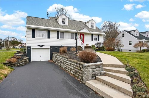 101 Heather Ln, Camillus, NY, 13031-2308 | Card Image