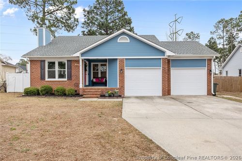 3529 Chaucer Dr, Hope Mills, NC, 28348-1760 | Card Image