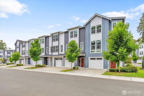 h5-13717 Admiralty Way, Lynnwood, WA, 98087-5711 | Card Image