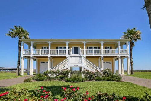 26007 Flamingo Dr, Galveston, TX, 77554-3009 | Card Image