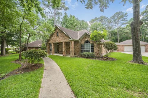 2434 Pebblebrook Cir, Conroe, TX, 77384-3676 | Card Image