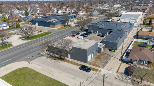 2189 Eureka Road, Wyandotte, MI, 48192 | Card Image