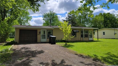12305 Eaton Blvd, Grafton, OH, 44044-9552 | Card Image