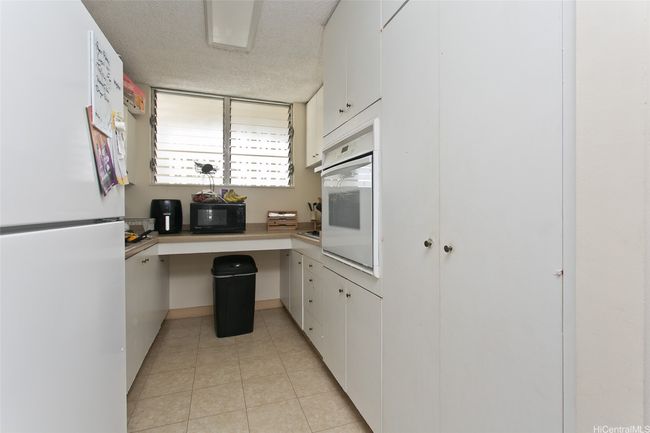 APT-2304 - 469 Ena Rd, Condo with 2 bedrooms, 2 bathrooms and 2 parking in Honolulu HI | Image 5