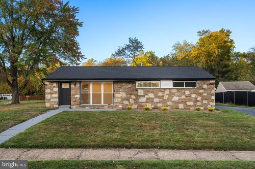 2719 Patane Ave, ABINGTON, PA, 19001-1529 | Card Image