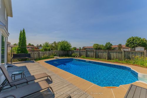 10 Holden Crt, Whitby, ON, L1N9A1 | Card Image